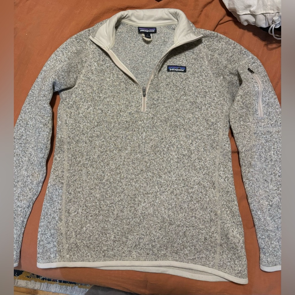 Patagonia quarter zip sweatshirt